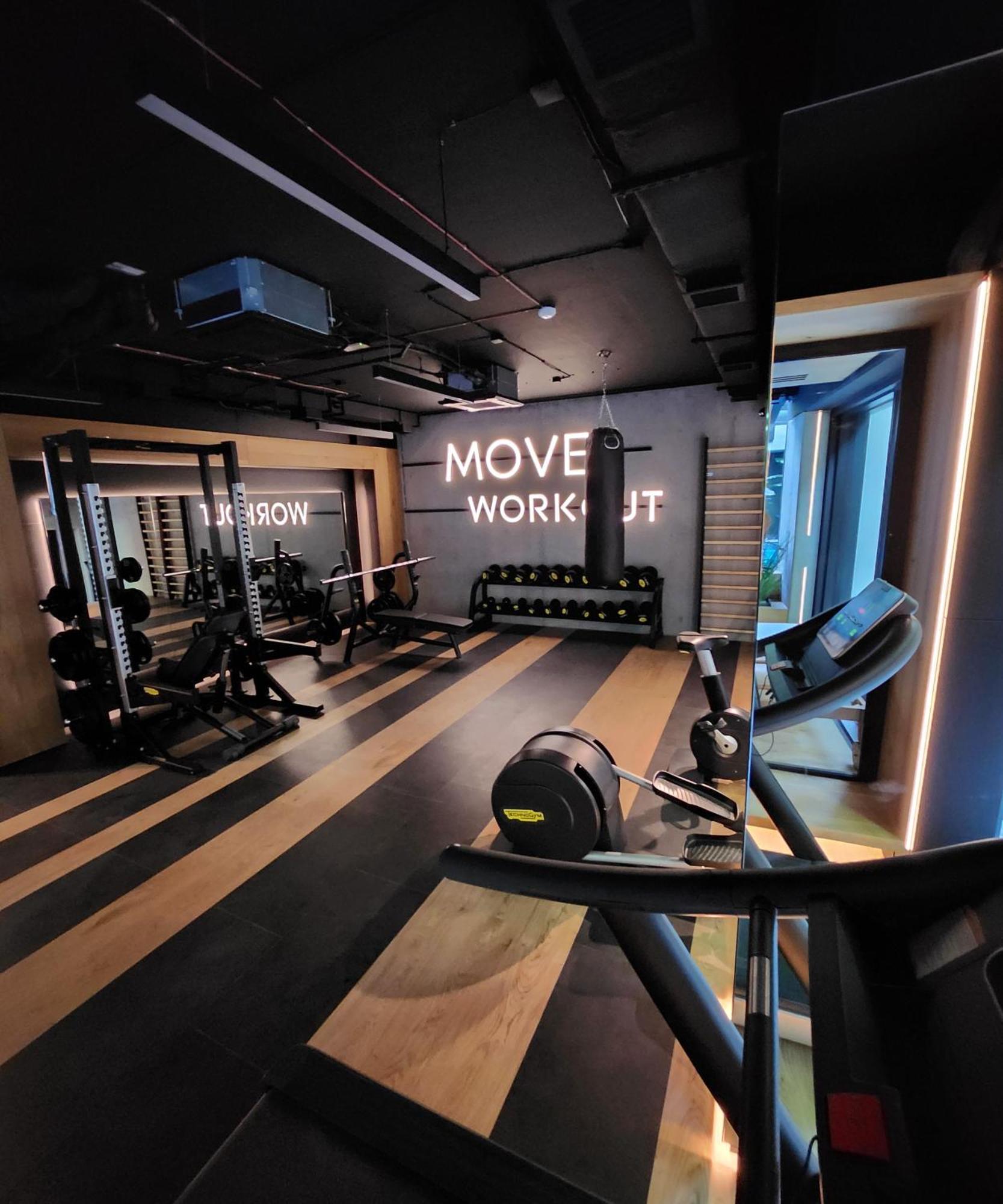 Luxury Spa City Center Apartments, Pool & Sauna & Gym & Self Check In 24 H & Free Parking クラクフ エクステリア 写真